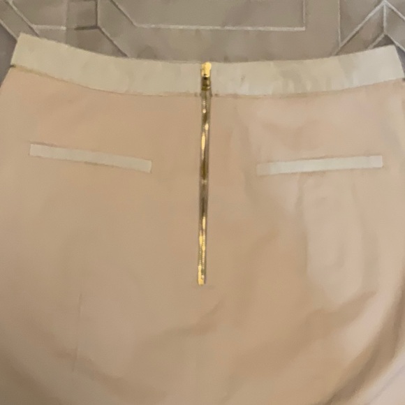 Schumacher pencil skirt. - Picture 3 of 7